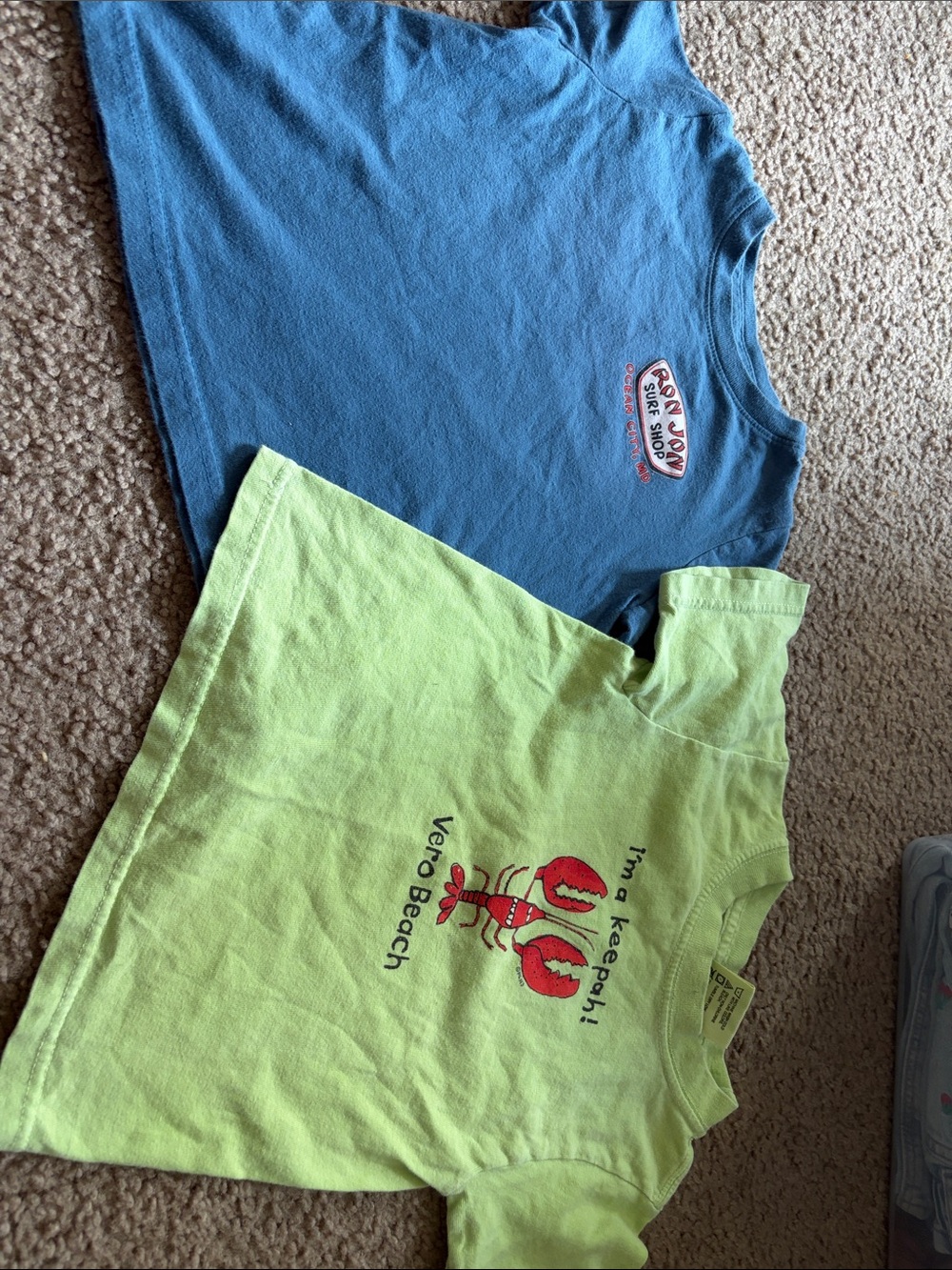 B70 lot of 2 3t beach SS Tee